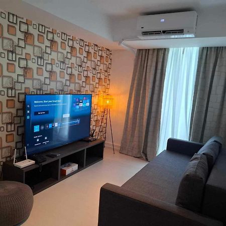 Manila Urban Resort At Azure Luaran gambar