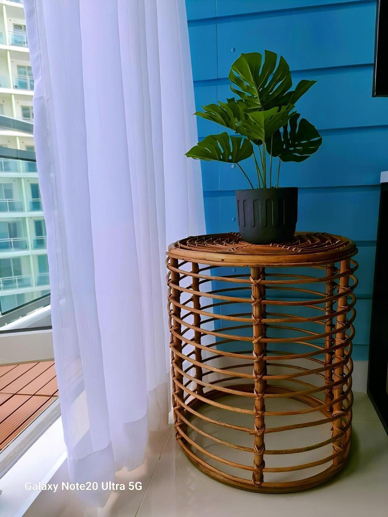 Manila Urban Resort At Azure Luaran gambar