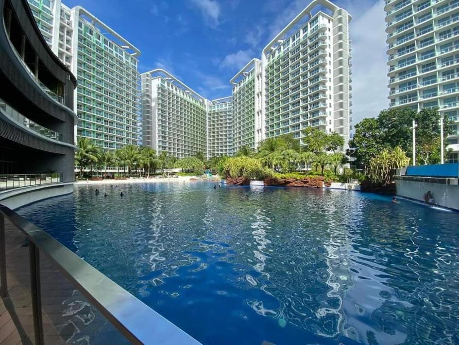 Manila Urban Resort At Azure Luaran gambar