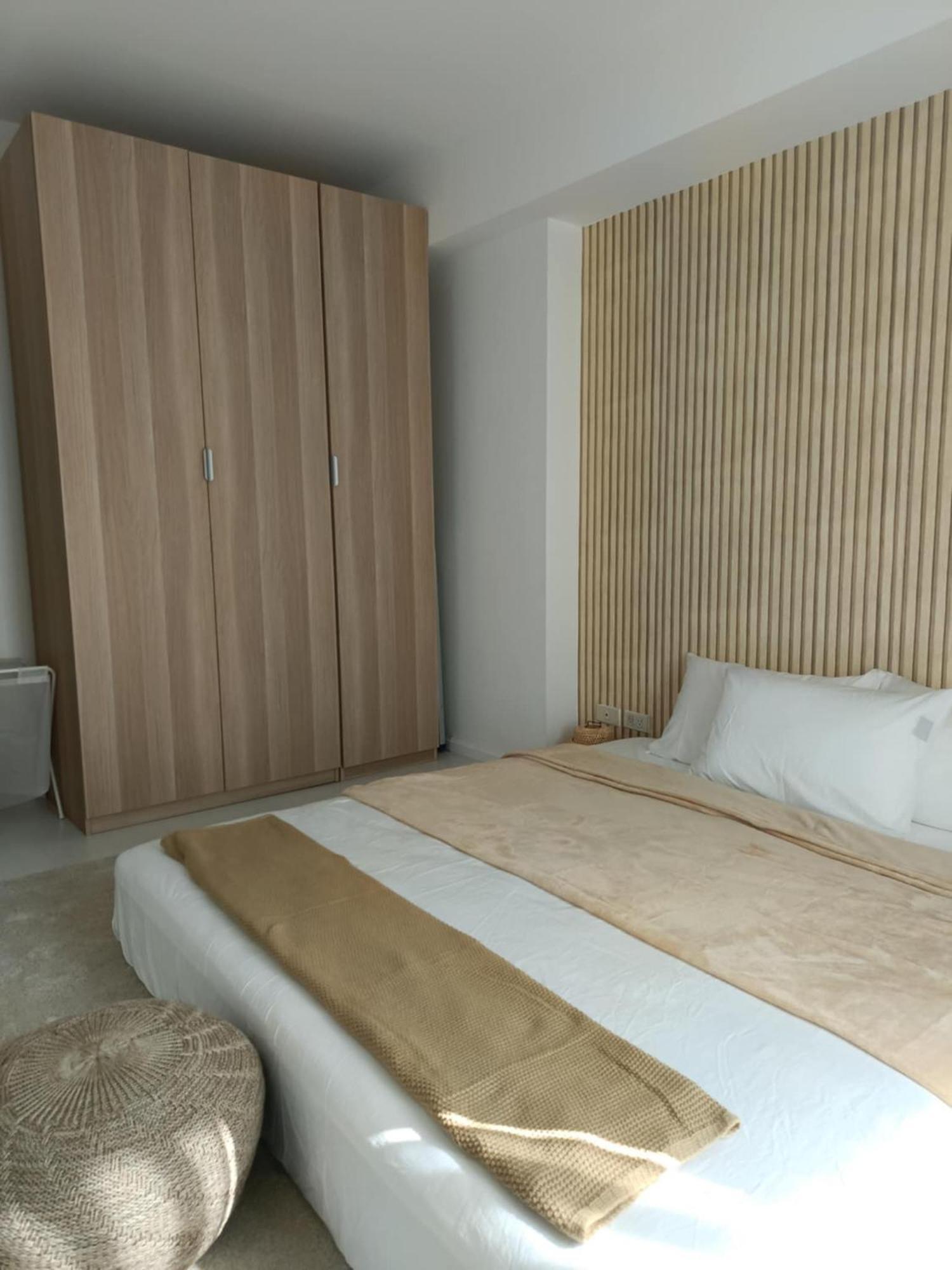 Manila Urban Resort At Azure Luaran gambar
